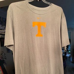 2 T-Shirts - XXL Tennessee UT Vols & Sonoma Music Festival